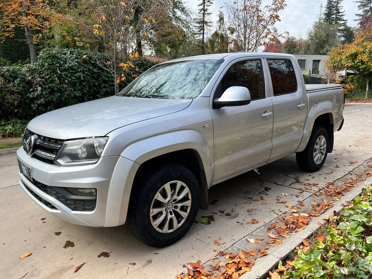 VOLKSWAGEN AMAROK TRENDLINE 4X2 MT - Miniatura 8