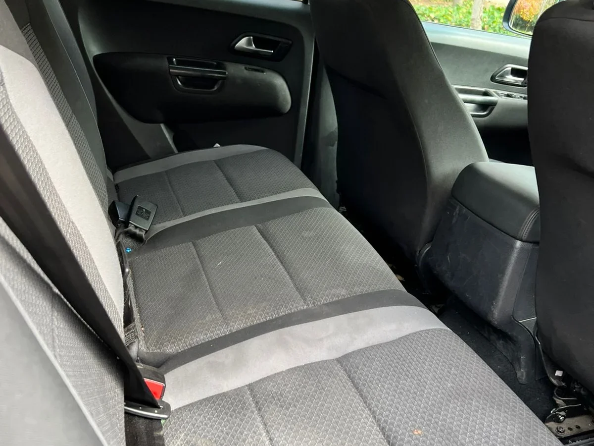 VOLKSWAGEN AMAROK TRENDLINE 4X2 MT - Miniatura 12
