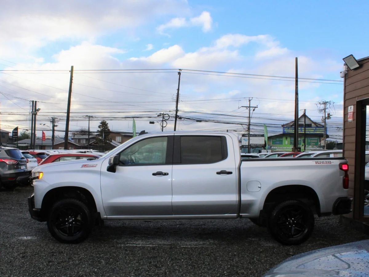 CHEVROLET SILVERADO TRAIL BOSS Z71 2021
