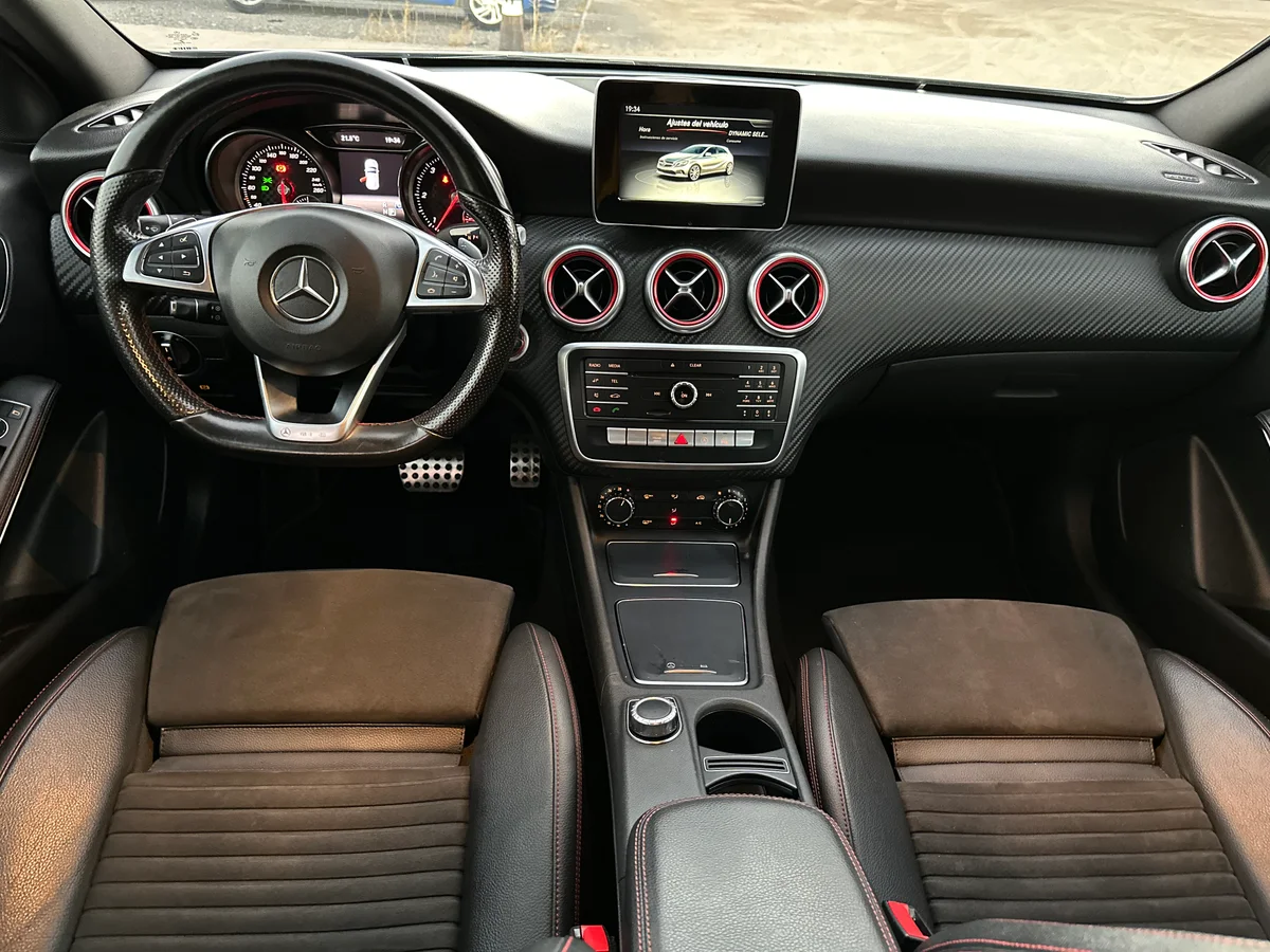 MERCEDES BENZ A200 2.1 CDI DCT AUT LOOK AMG DIESEL 2018 - Miniatura 16