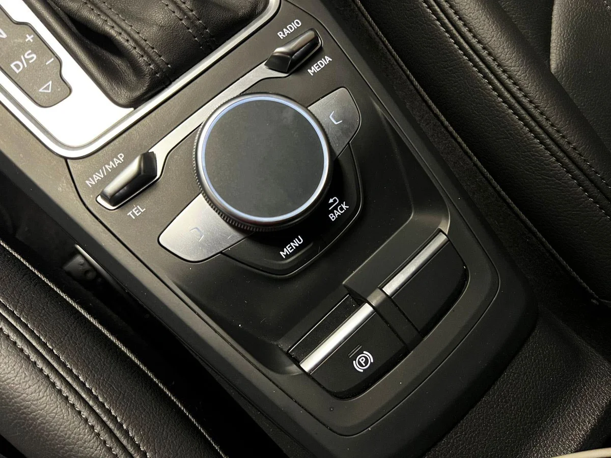 AUDI Q2 35 TFSI 1.4T 2023 - Miniatura 20