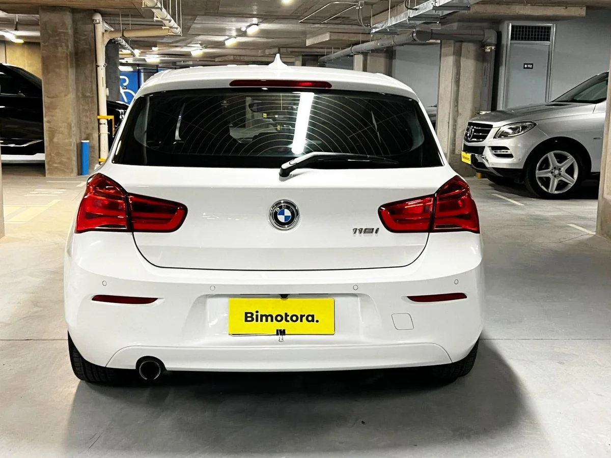 BMW 118 MILLENIAL 1.5 AT 2019