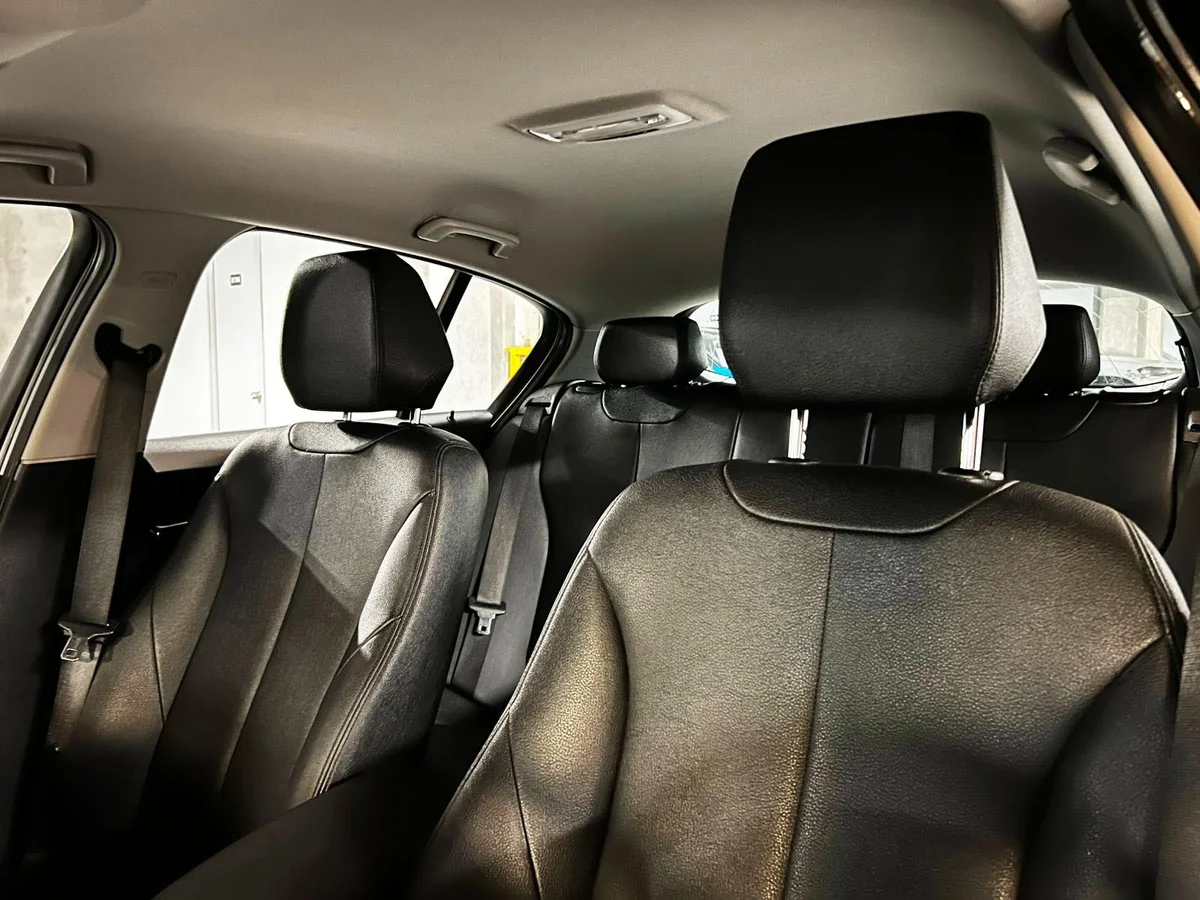 BMW 118 MILLENIAL 1.5 AT 2019 - Miniatura 19