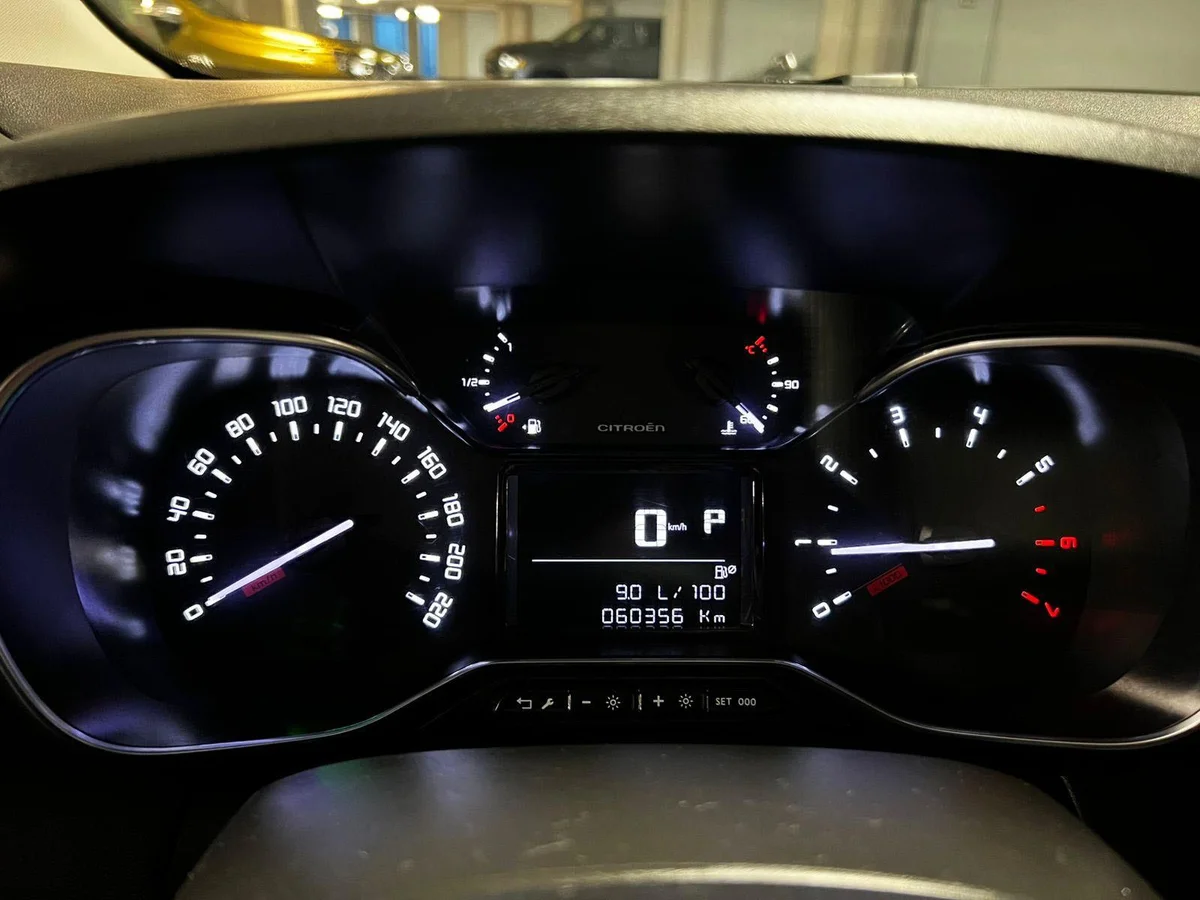 CITROËN C3 AIRCROSS 1.2 AT 2019 - Miniatura 3