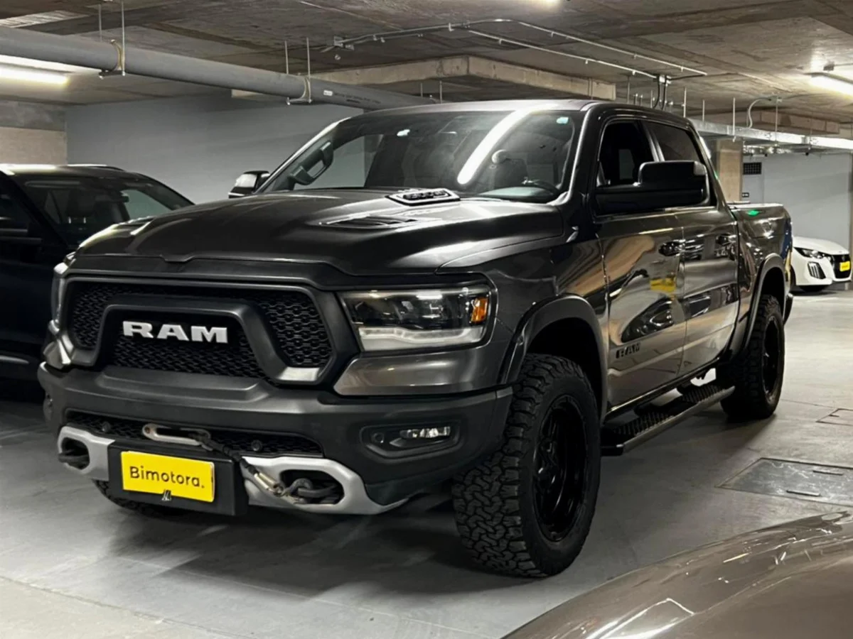 DODGE RAM 1500 REBEL 5.7 HEMI 2020 - Miniatura 2