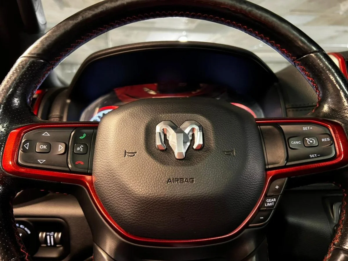 DODGE RAM 1500 REBEL 5.7 HEMI 2020 - Miniatura 5