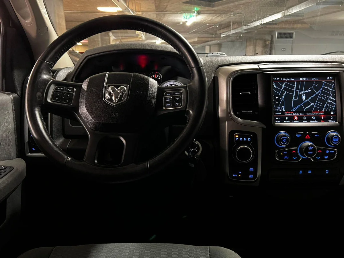 DODGE RAM 1500 3.6 SLT 4WD 2019 - Miniatura 7