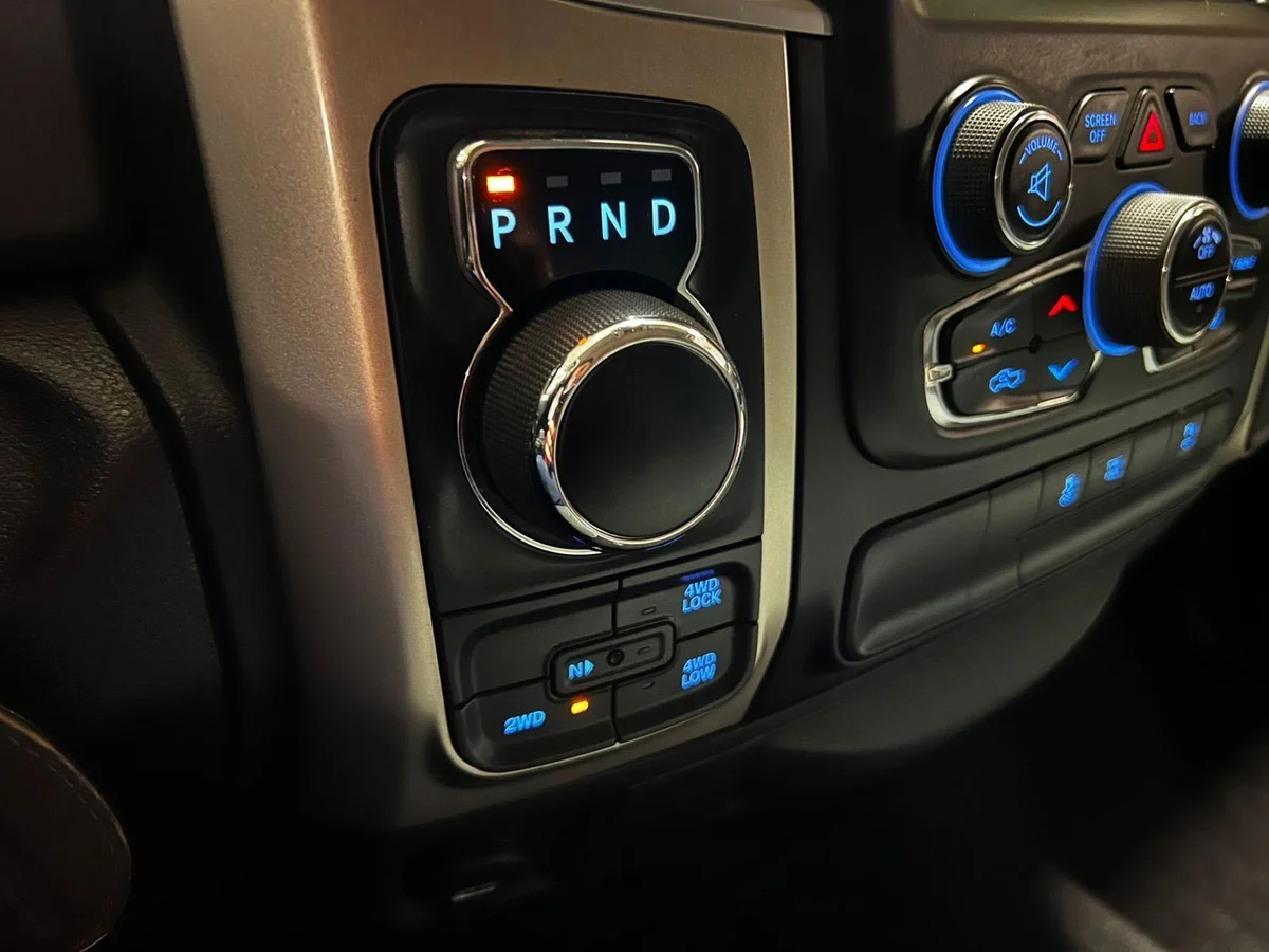 DODGE RAM 1500 3.6 SLT 4WD 2019 - Miniatura 18