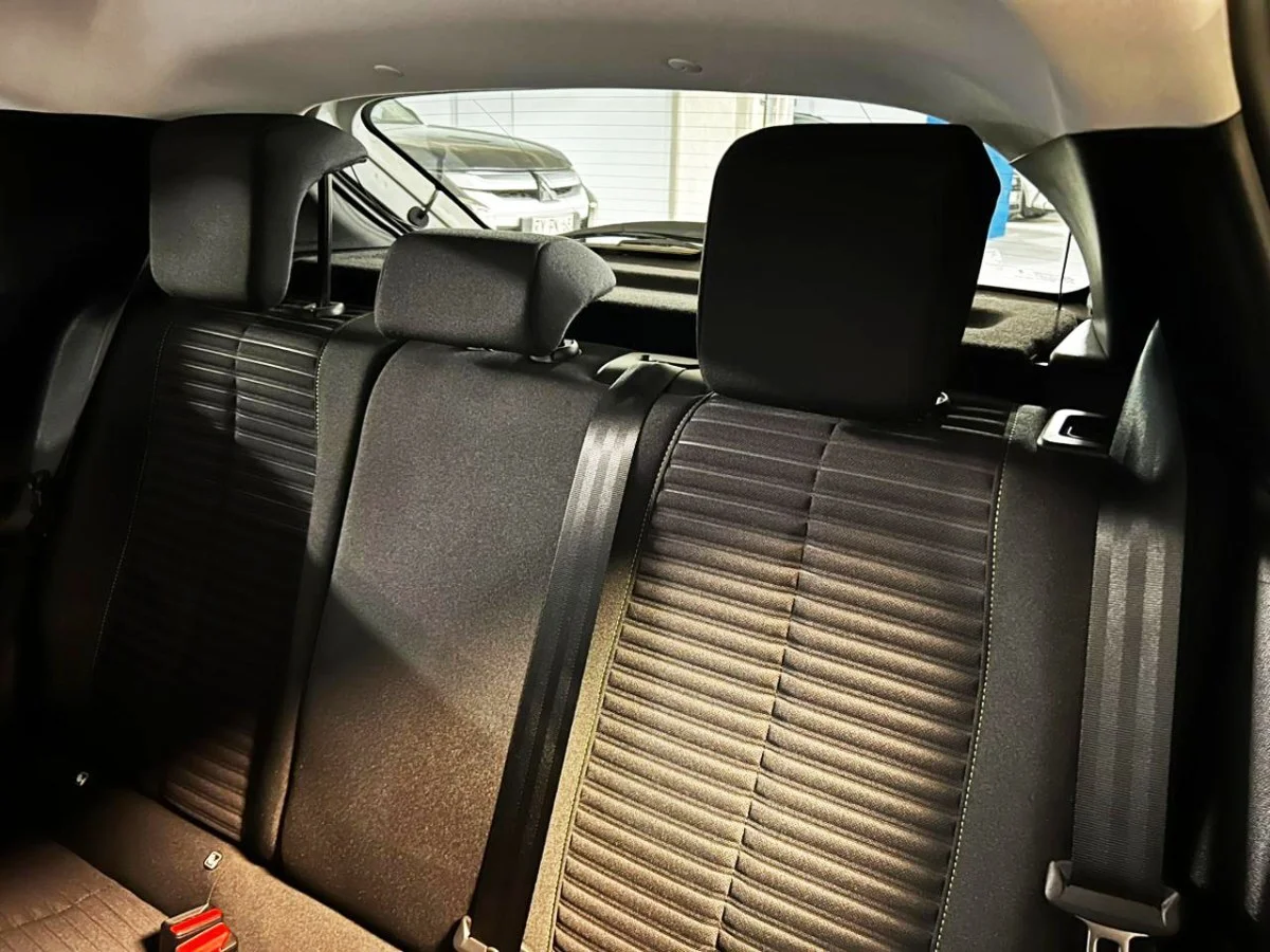 PEUGEOT 208 1.2 MT 2025 - Miniatura 15