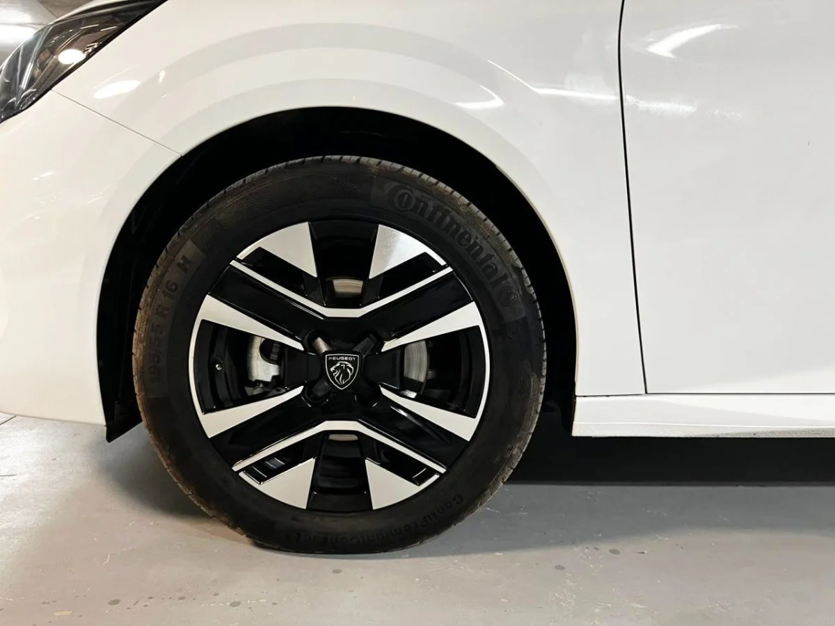 PEUGEOT 208 1.2 MT 2025 - Miniatura 15