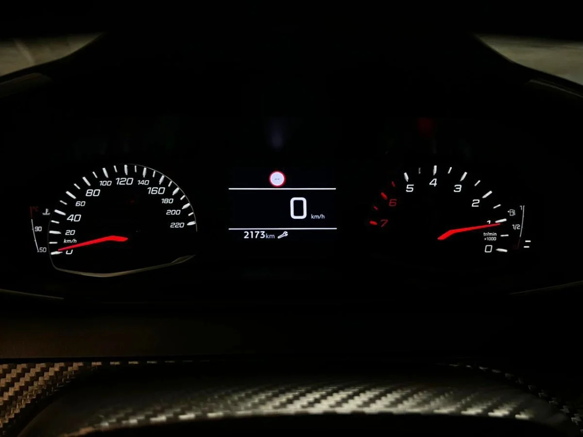 PEUGEOT 208 1.2 MT 2025 - Miniatura 4