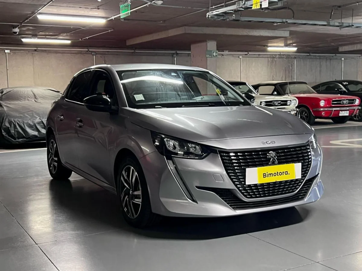 PEUGEOT 208 ALLURE PACK PURETECH 2023 - Miniatura 5