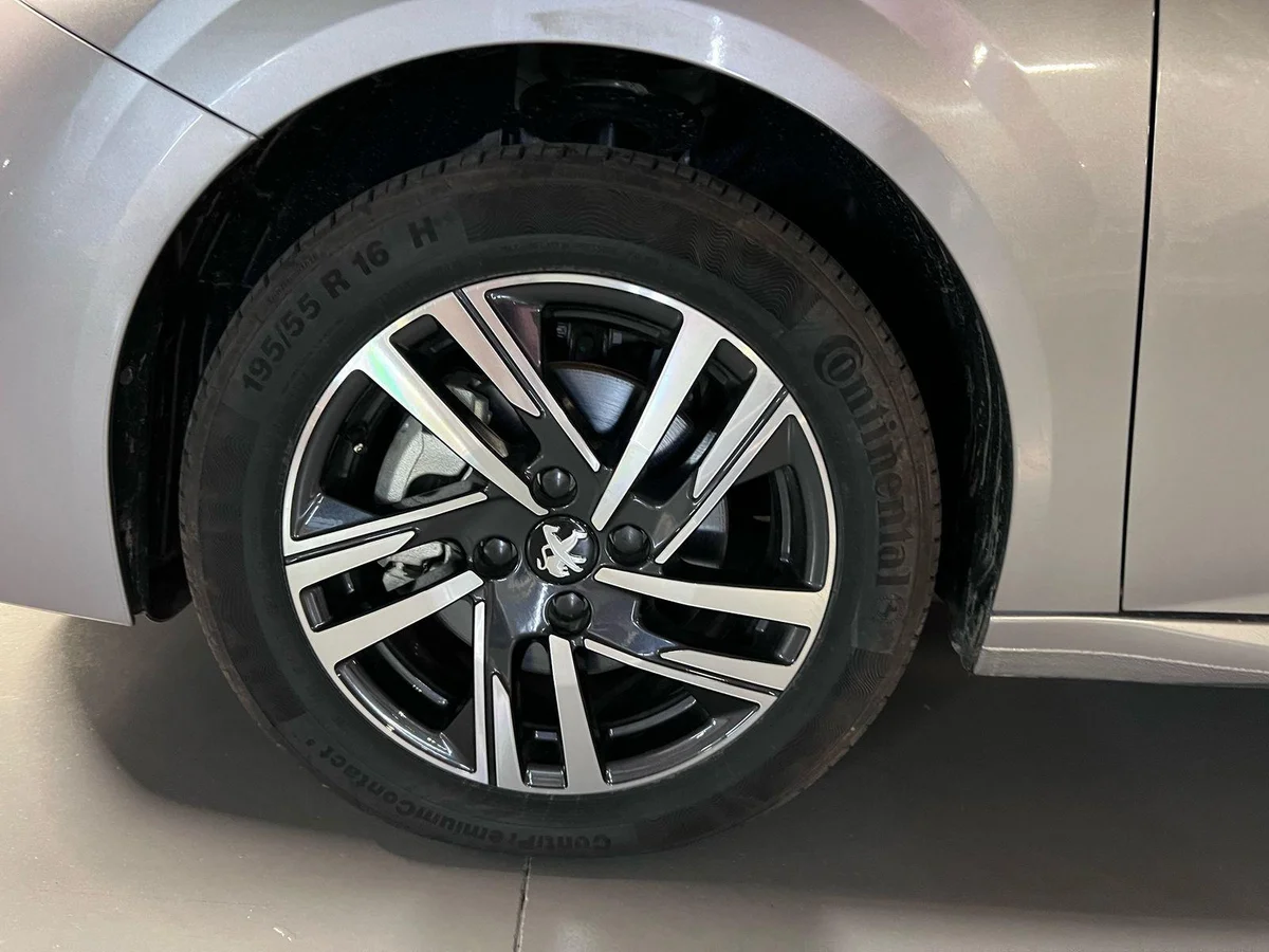 PEUGEOT 208 ALLURE PACK PURETECH 2023 - Miniatura 14