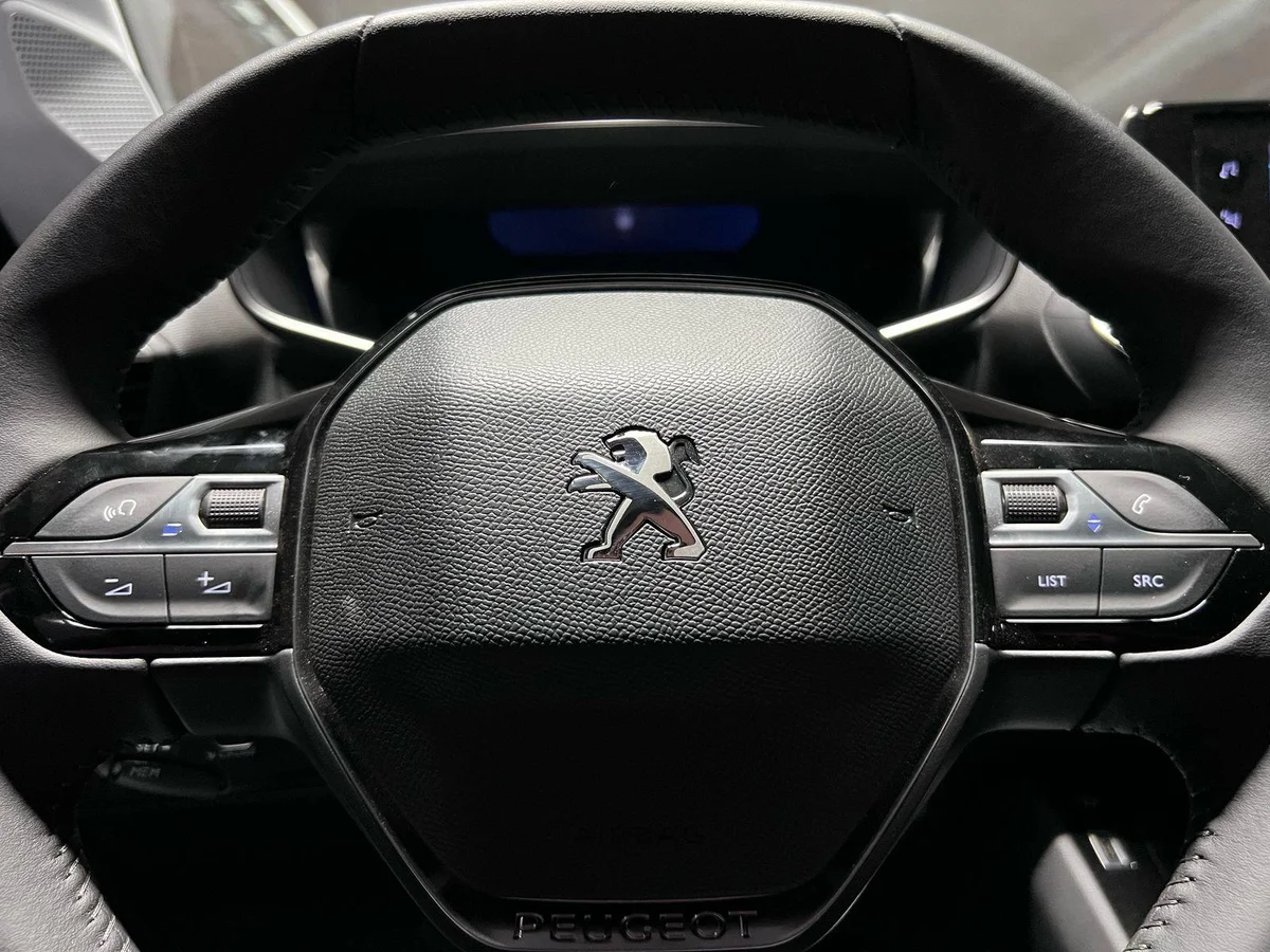 PEUGEOT 208 ALLURE PACK PURETECH 2023 - Miniatura 17