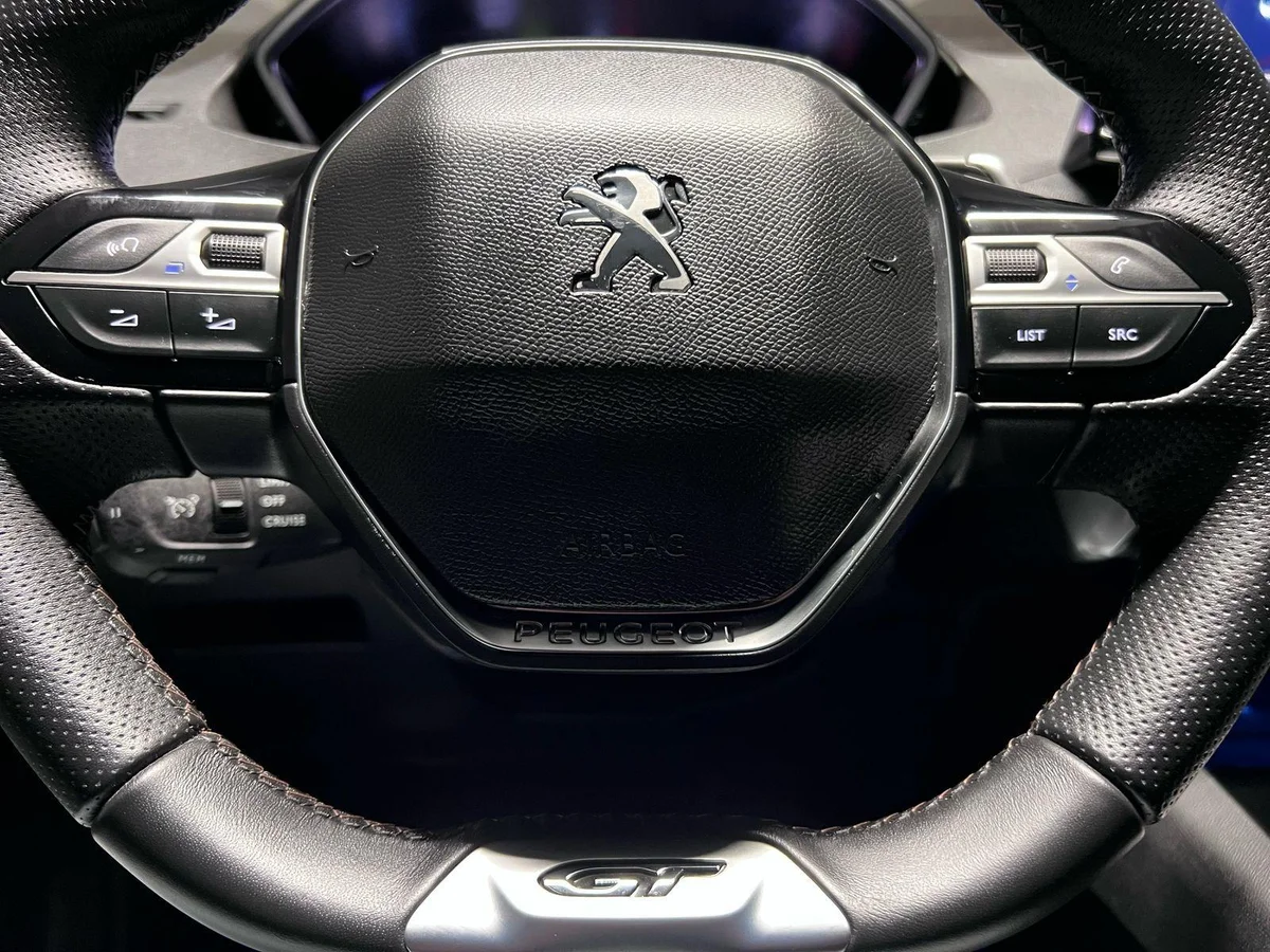 PEUGEOT 3008 GT PURETECH 180 2023 - Miniatura 3