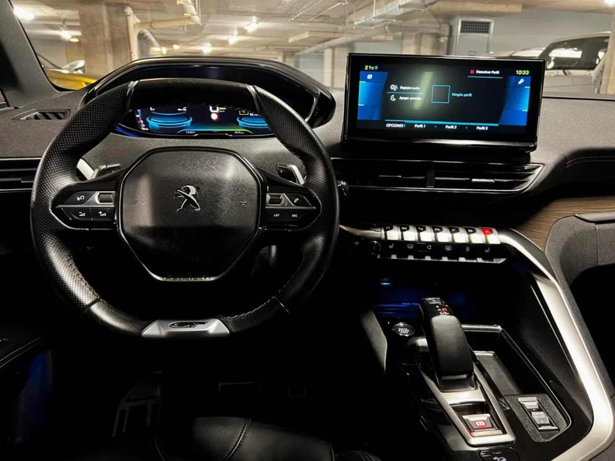 PEUGEOT 3008 HYBRID 300 4X4 2022 - Miniatura 3