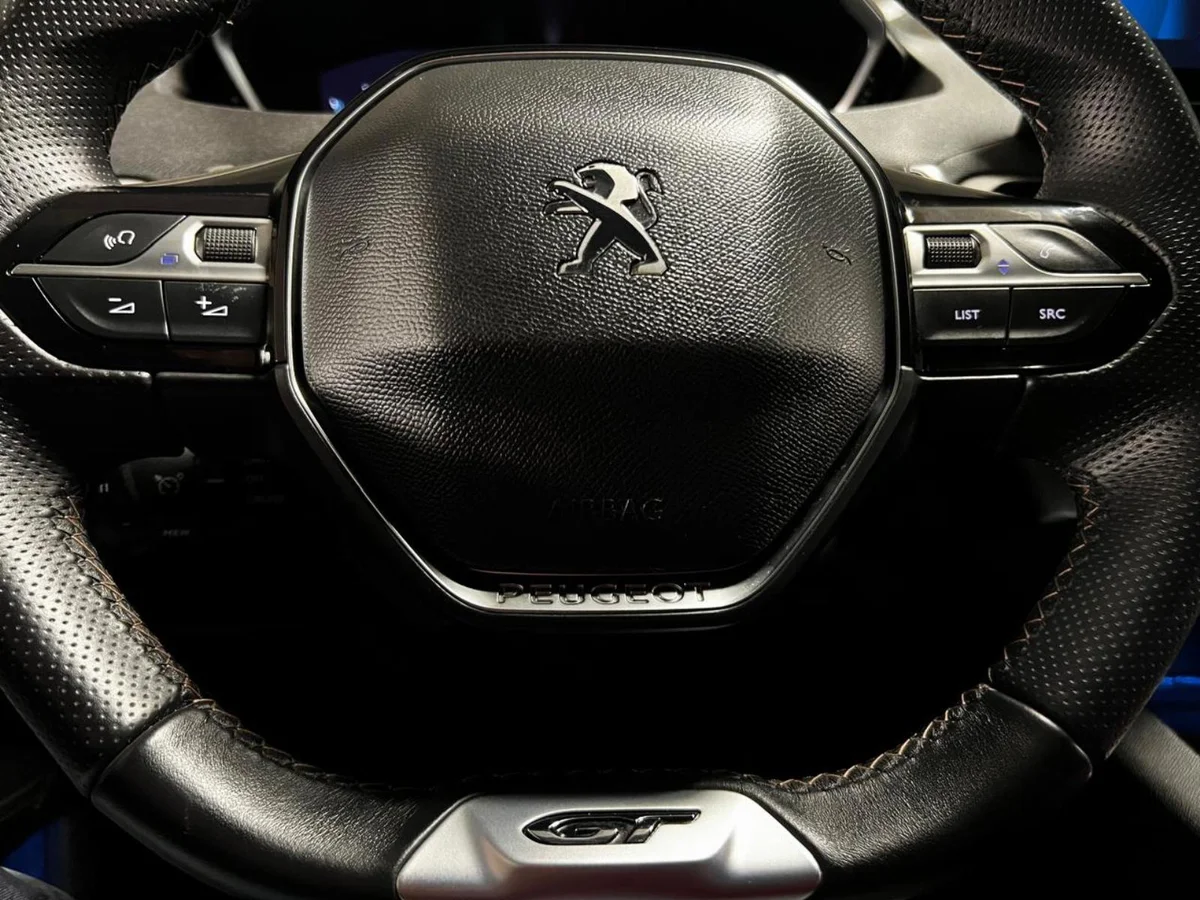 PEUGEOT 3008 HYBRID 300 4X4 2022 - Miniatura 5
