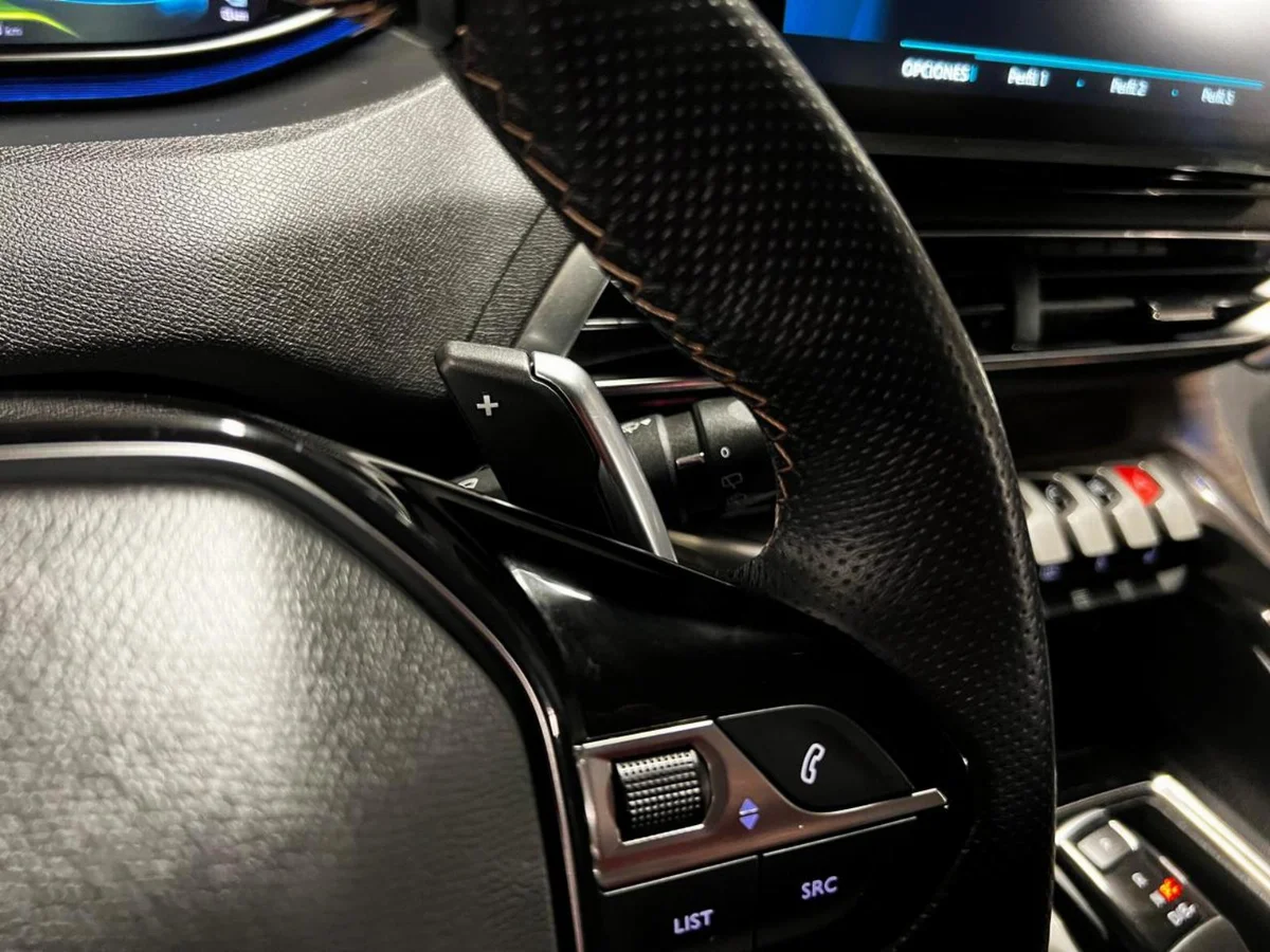 PEUGEOT 3008 HYBRID 300 4X4 2022 - Miniatura 12