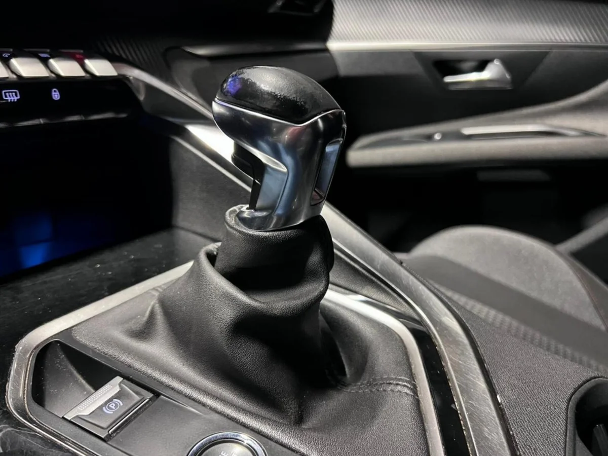 PEUGEOT 3008 ACTIVE PURETECH 1.2 MT 2022 - Miniatura 12