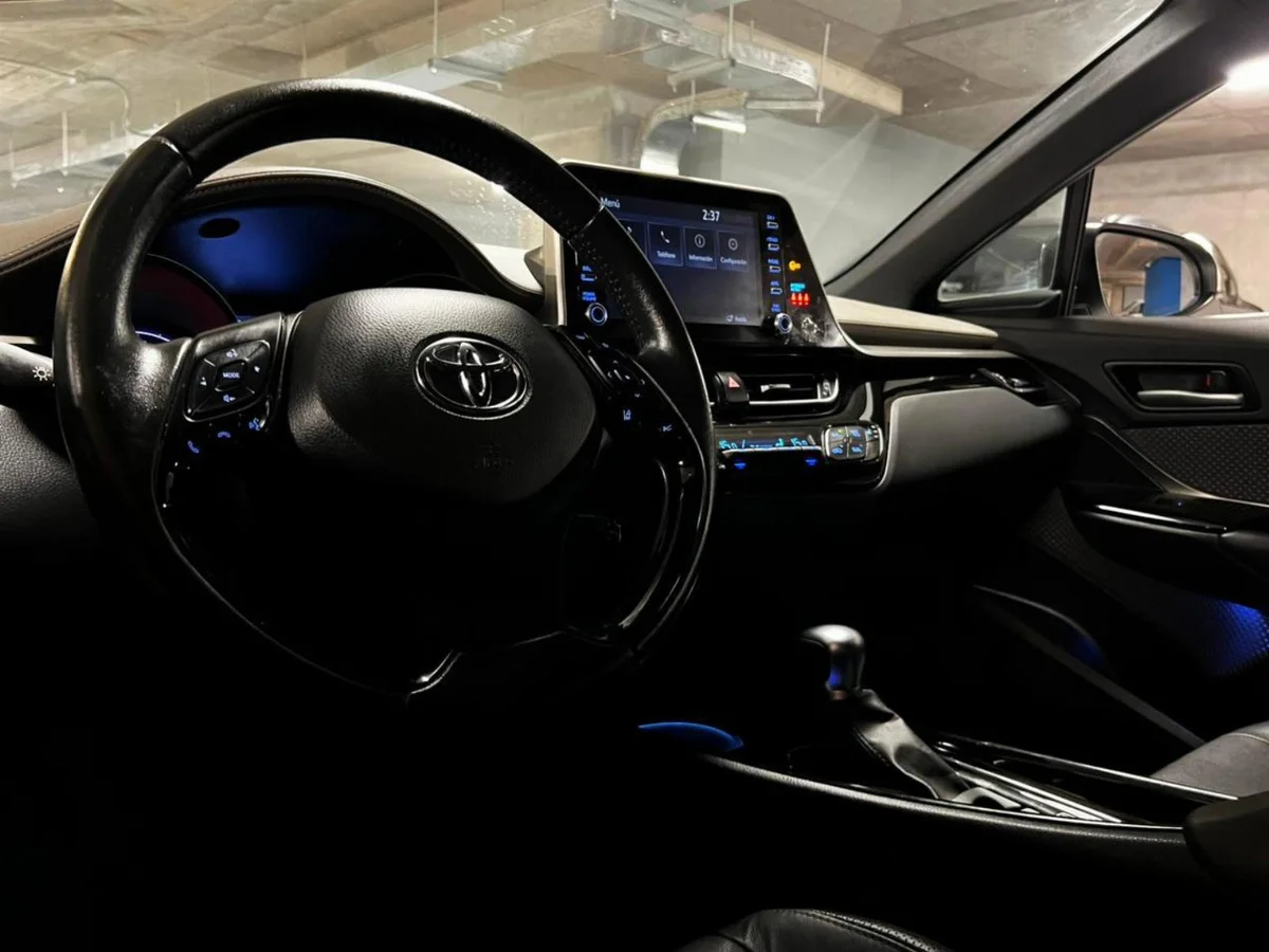TOYOTA C-HR HEV 1.8 AT 2023 - Miniatura 2