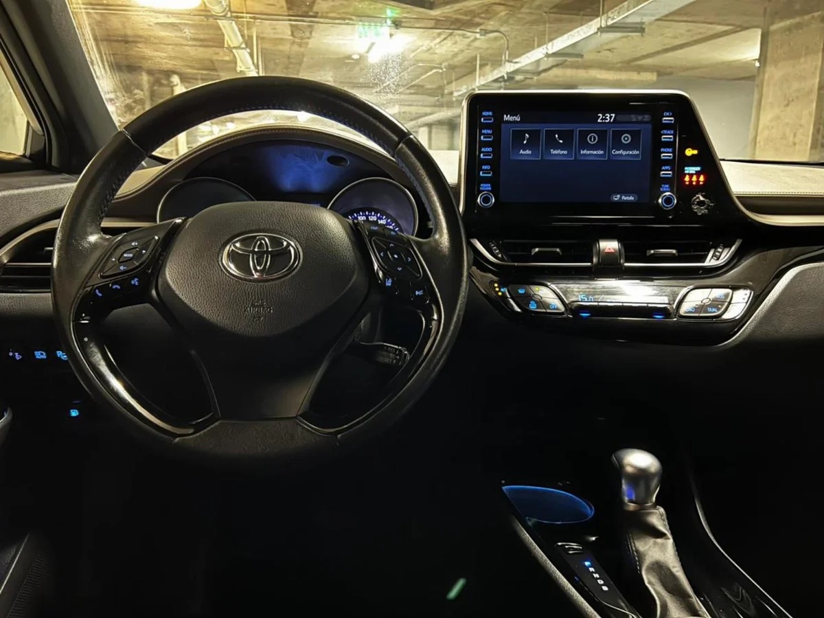 TOYOTA C-HR HEV 1.8 AT 2023 - Miniatura 4