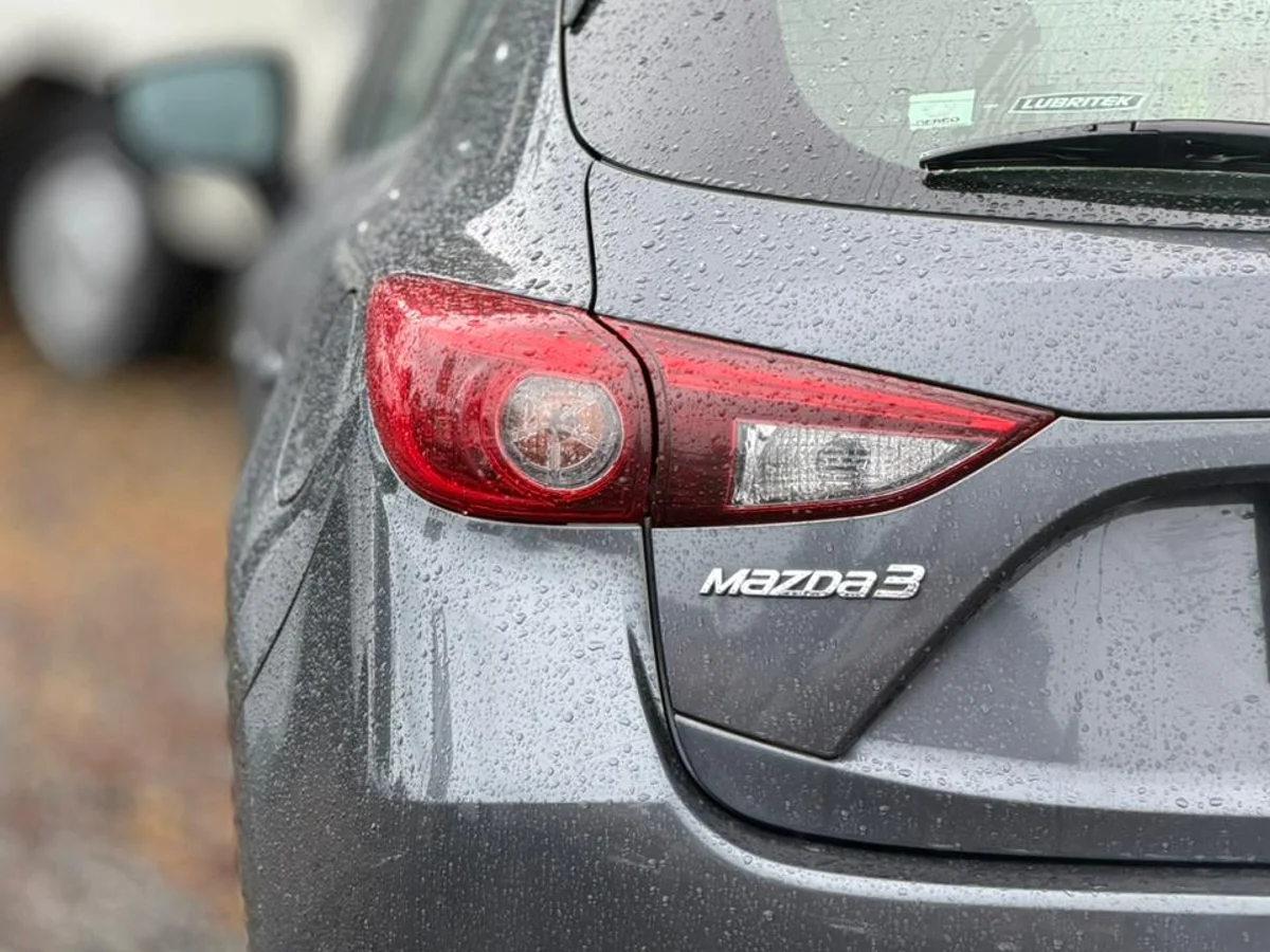 MAZDA 3 SPORT HB 2.0 MT 2018 - Miniatura 9