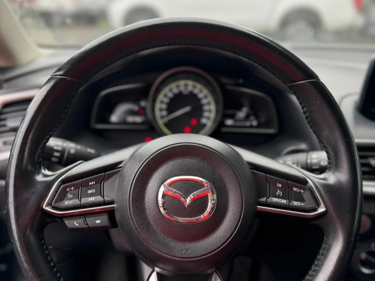 MAZDA 3 SPORT HB 2.0 MT 2018 - Miniatura 16