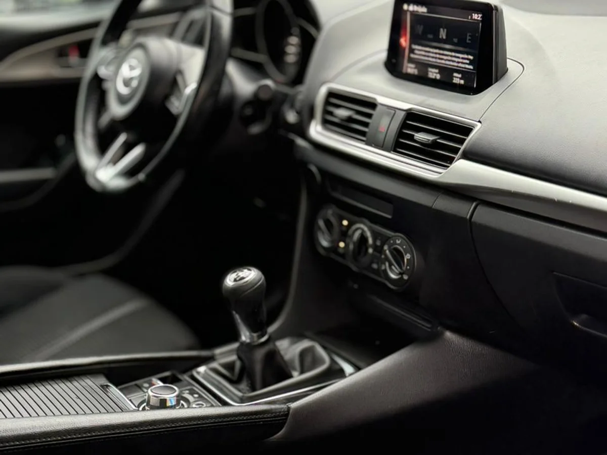 MAZDA 3 SPORT HB 2.0 MT 2018 - Miniatura 18