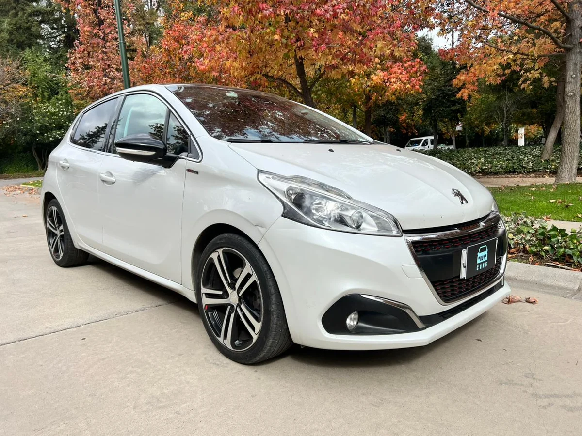 PEUGEOT 208 GT-LINE AUT 1.2L TURBO PURETECH AÑO 2017 - Miniatura 14