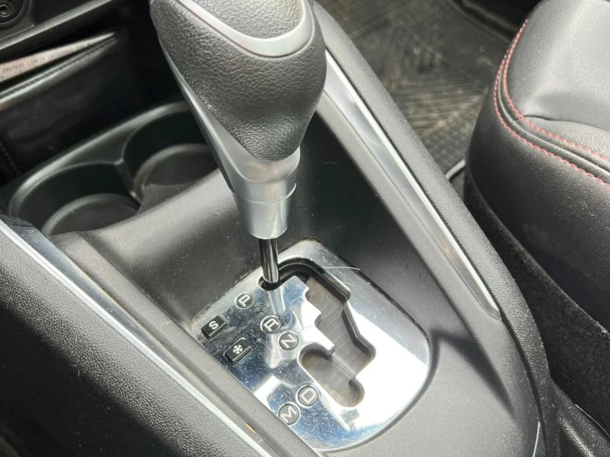 PEUGEOT 208 GT-LINE AUT 1.2L TURBO PURETECH AÑO 2017 - Miniatura 16