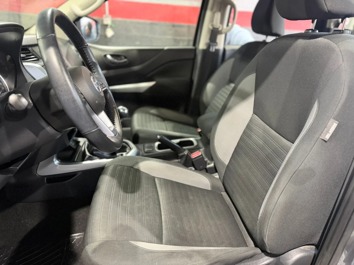 NISSAN Navara 2.3D SE DIESEL 4X2 DOB.CAB. MT 4P 2022 - Miniatura 9