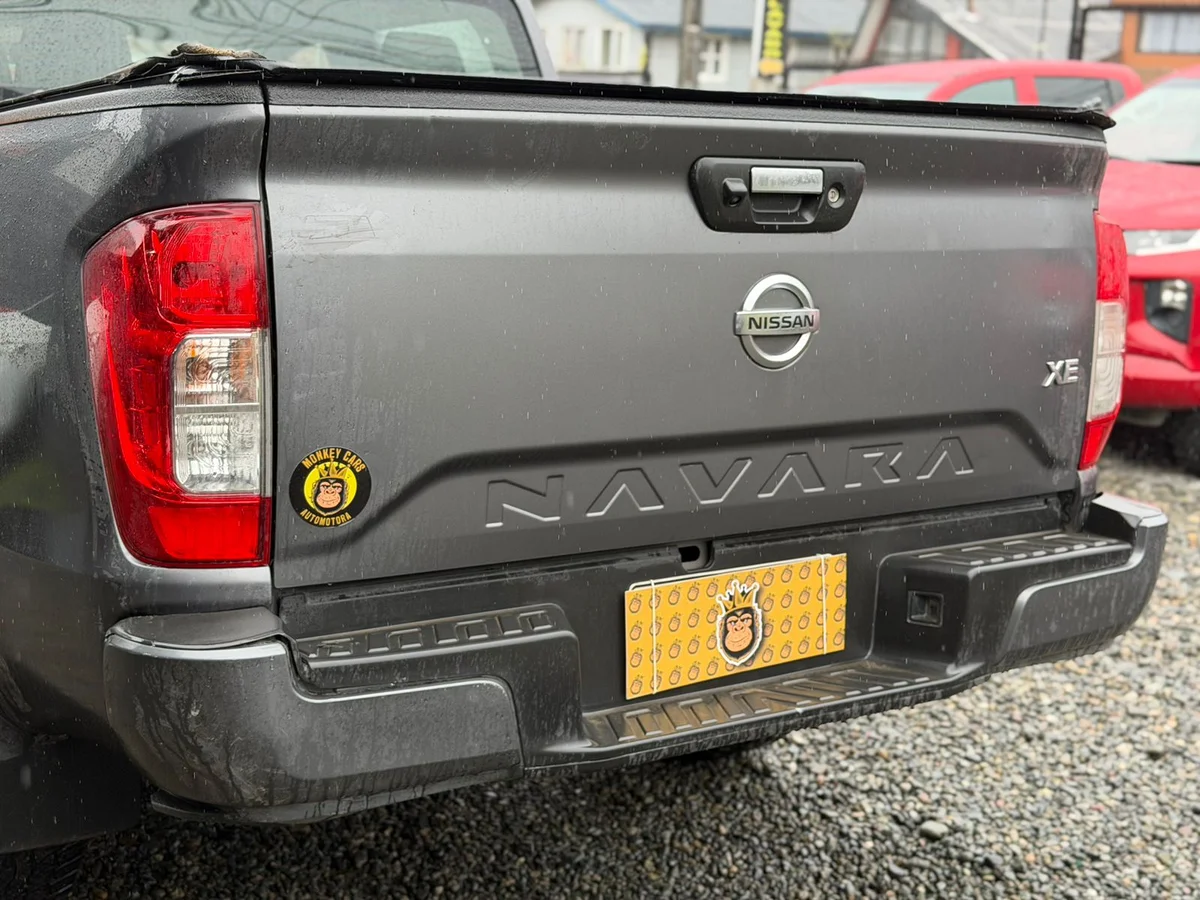 NISSAN Navara 2.3D SE DIESEL 4X2 DOB.CAB. MT 4P 2022 - Miniatura 13