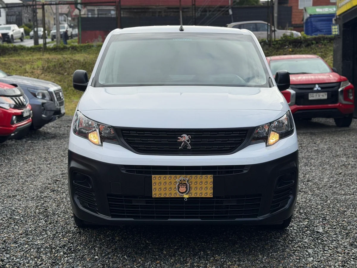 PEUGEOT Partner 1.5 L1 HDI DIESEL 100HP 4X2 MT 5P 2024
