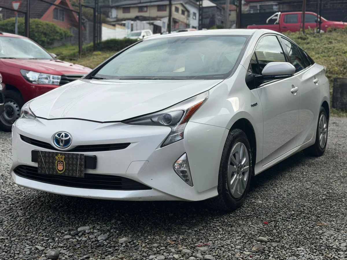 TOYOTA Prius 1.8 4X2 CVT AT 5P 2018