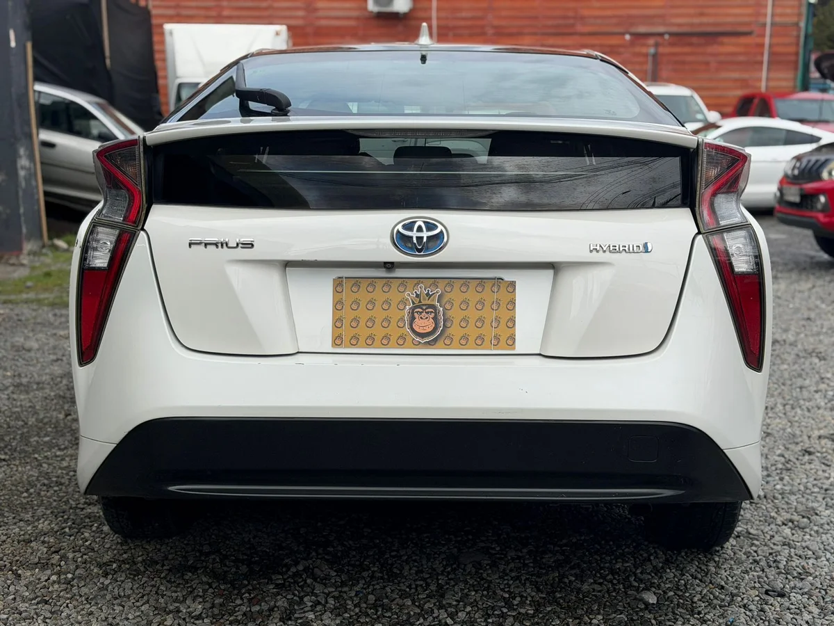 TOYOTA Prius 1.8 4X2 CVT AT 5P 2018