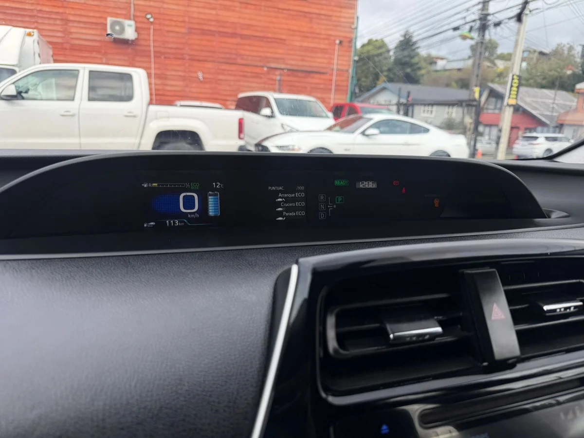 TOYOTA Prius 1.8 4X2 CVT AT 5P 2018 - Miniatura 10
