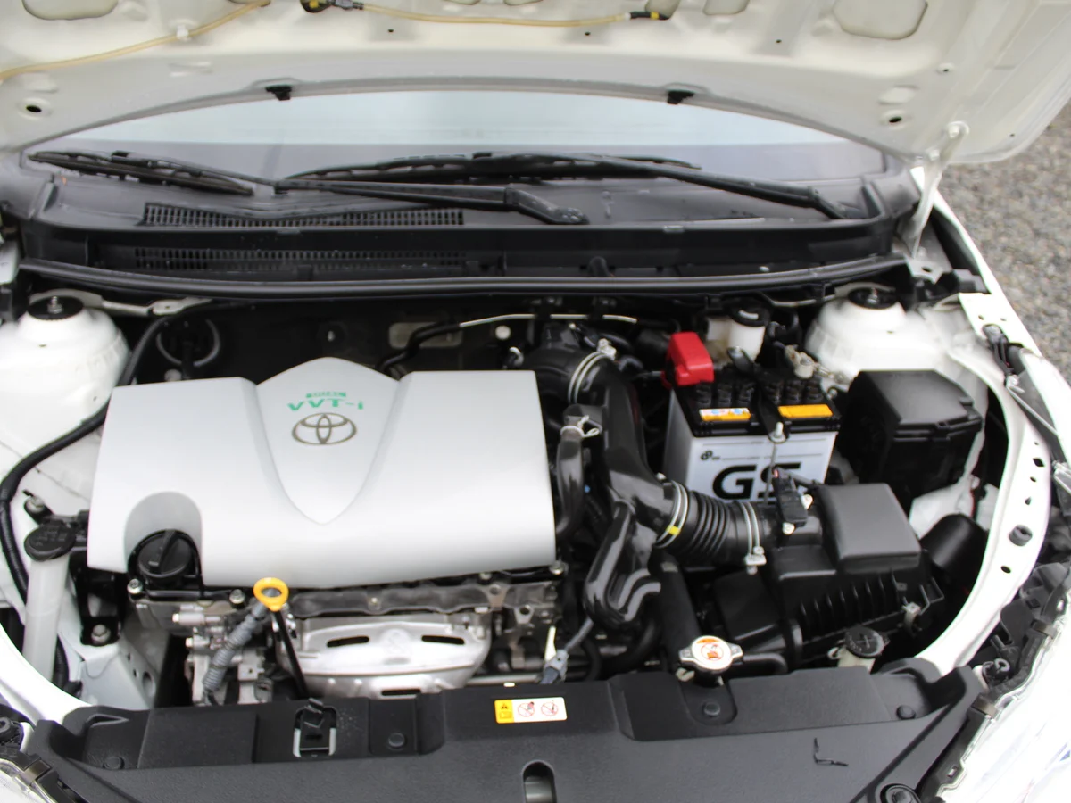 TOYOTA YARIS XLI 1.5 - Miniatura 10
