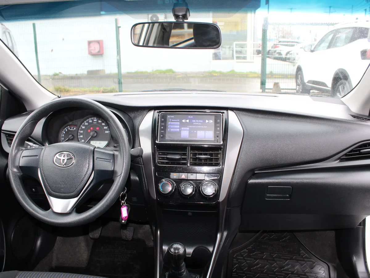 TOYOTA YARIS XLI 1.5