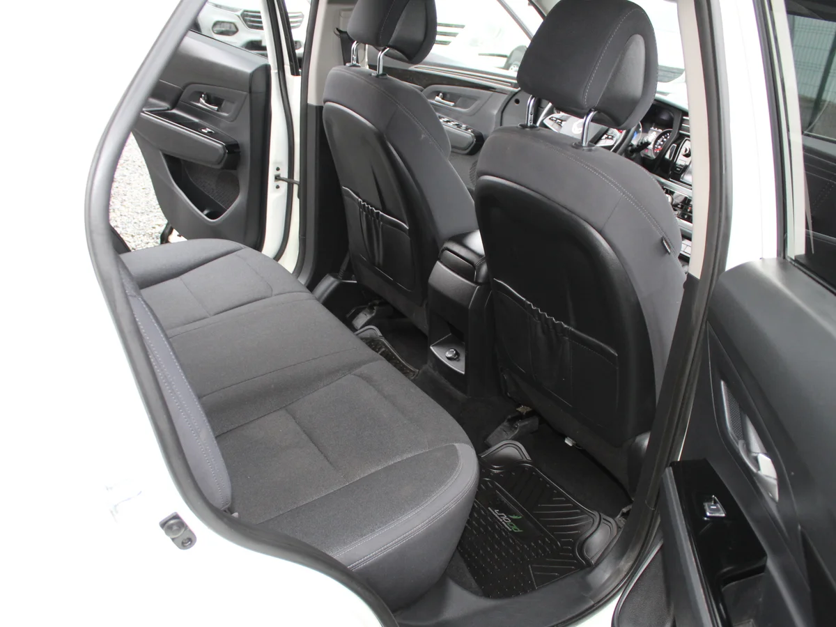 SsangYong Korando — foto 12 de 13