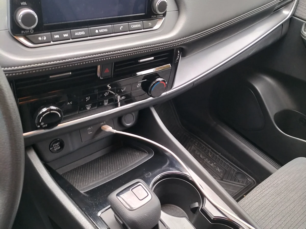 Se vende vehículo Nissan X-Trail - Miniatura 10
