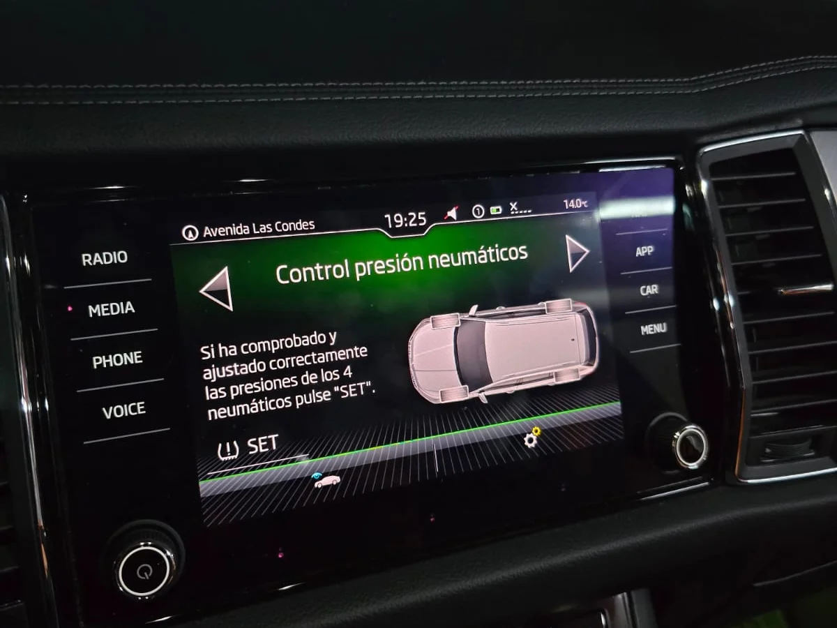 SKODA KODIAQ 1.4L TSI DSGL 7P AUTO AMBIENTE - Miniatura 13
