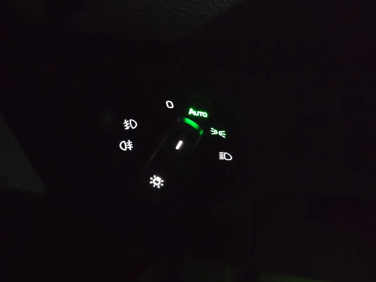 SKODA KODIAQ 1.4L TSI DSGL 7P AUTO AMBIENTE - Miniatura 17