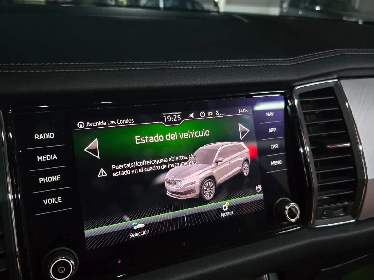 SKODA KODIAQ 1.4L TSI DSGL 7P AUTO AMBIENTE - Miniatura 18