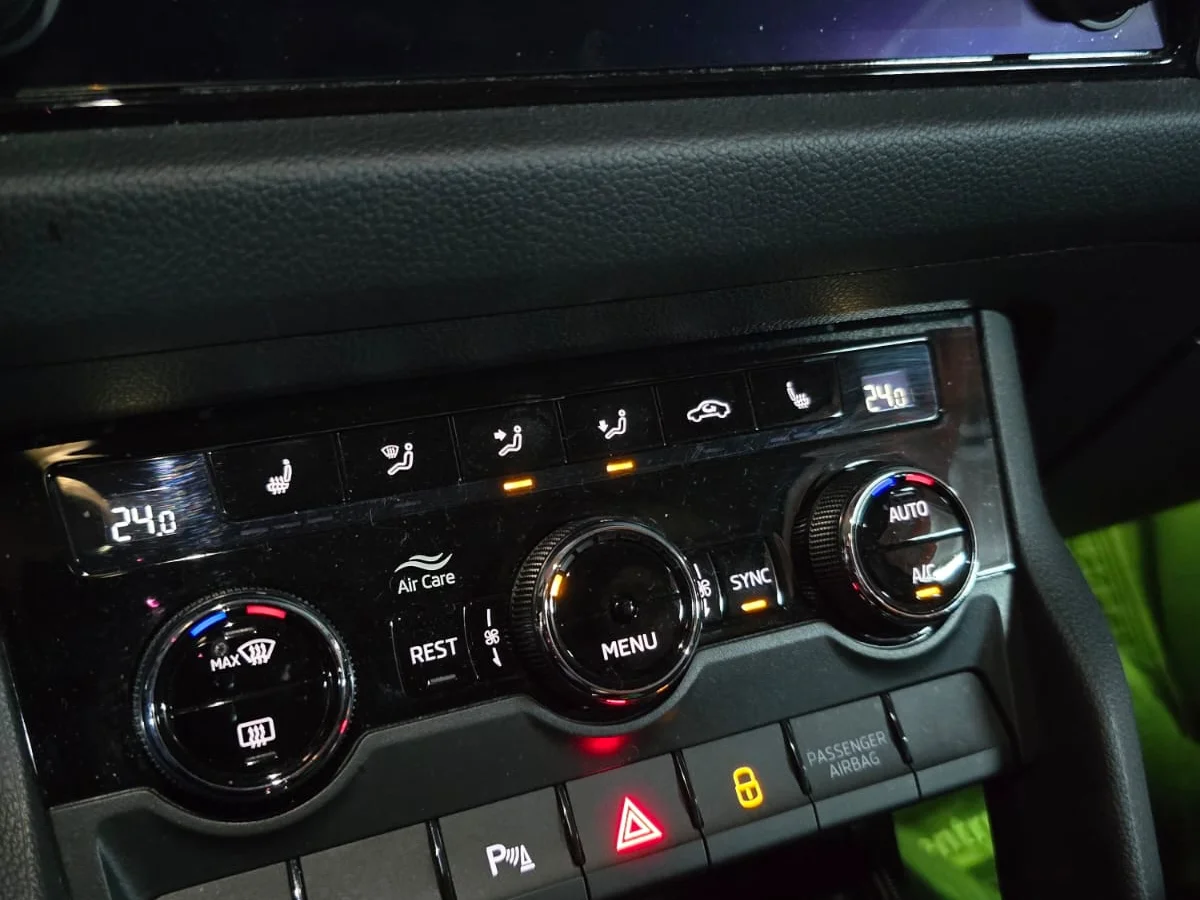 SKODA KODIAQ 1.4L TSI DSGL 7P AUTO AMBIENTE - Miniatura 22