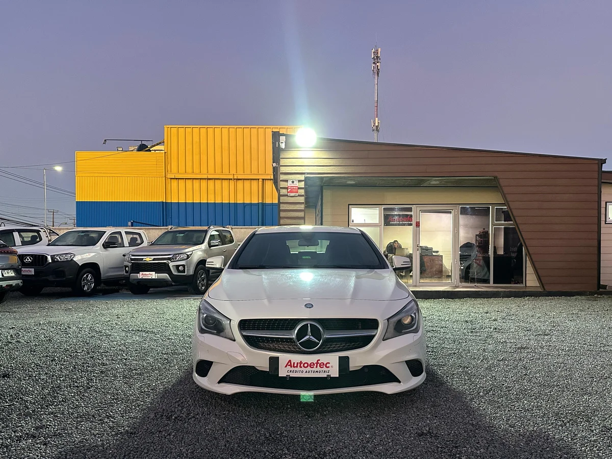 MERCEDES BENZ CLA 180 AUT. 2021