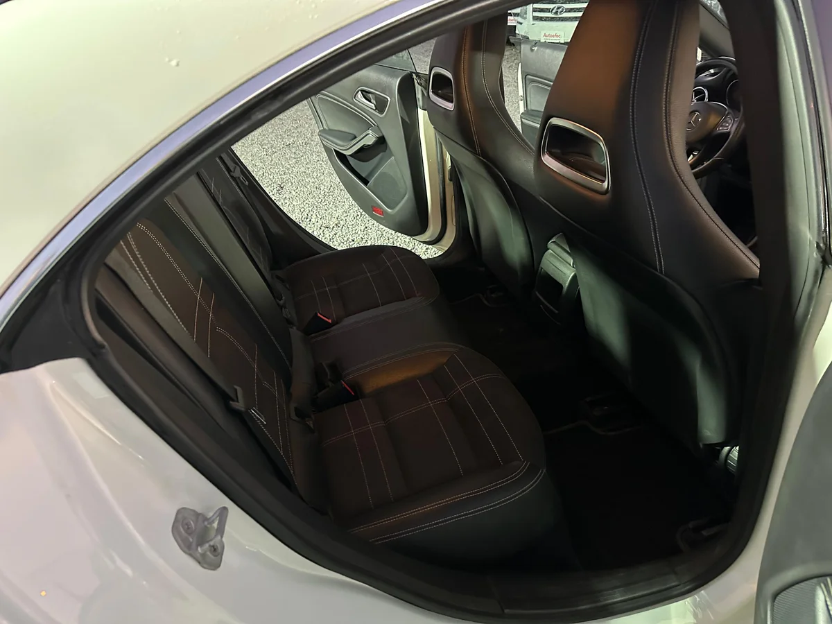 MERCEDES BENZ CLA 180 AUT. 2021 - Miniatura 8