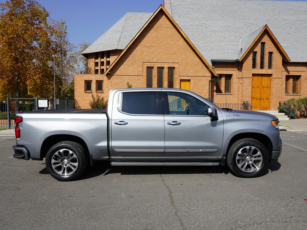 Chevrolet Silverado High Country 3.0 Año 2023 miniatura 4