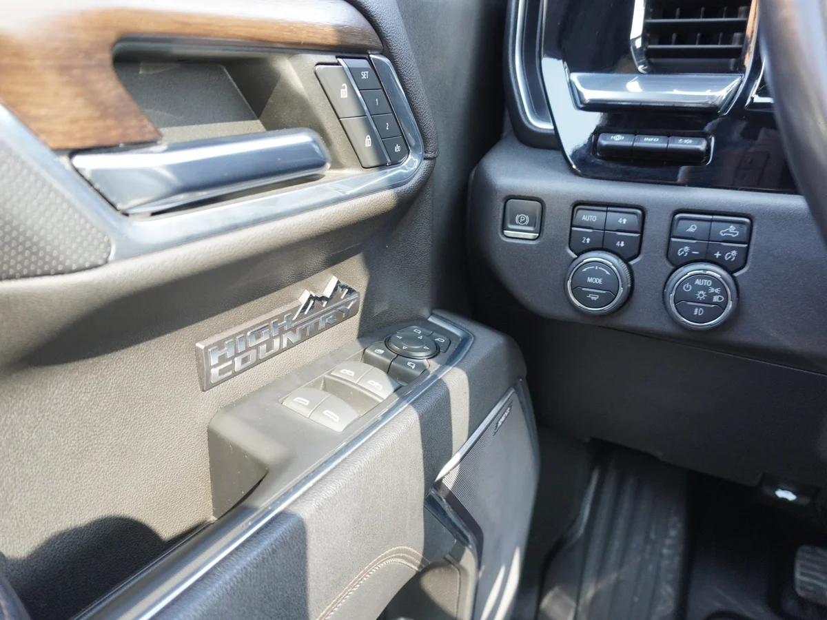 Chevrolet Silverado High Country 3.0 Año 2023 miniatura 24
