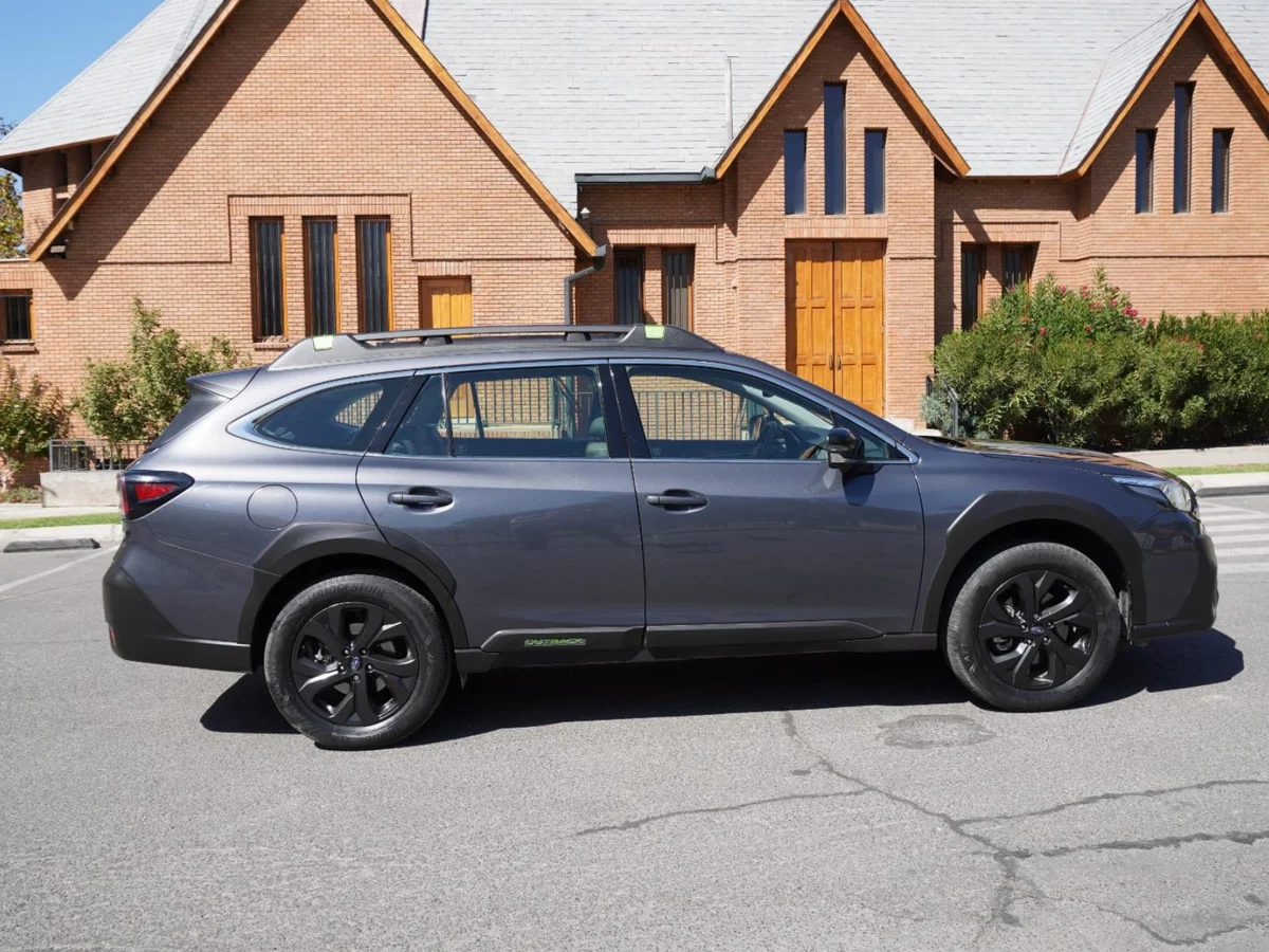 Subaru Outback Field Edition 2.5 Año 2022 miniatura 4