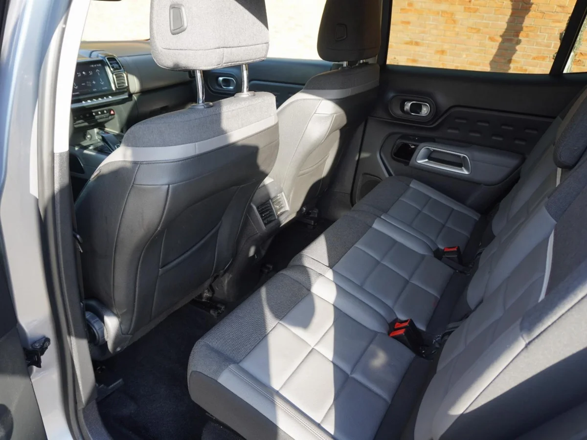 Citroën C5 Aircross Shine HDI Año 2021 miniatura 18